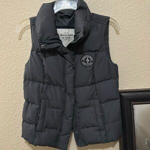 Abercrombie puffer vest